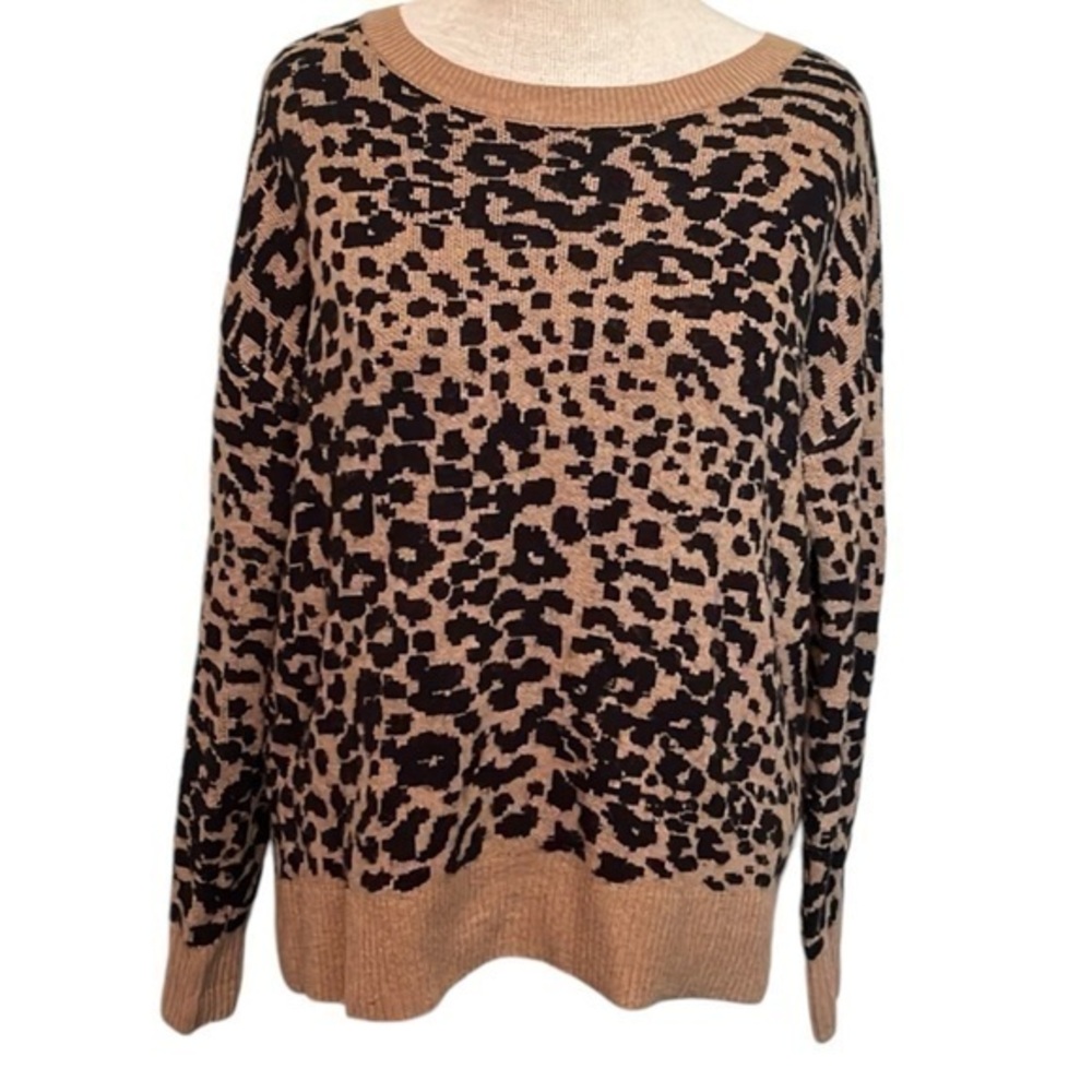 Loft long sleeve sweater, womens size XS, black and tan all over print